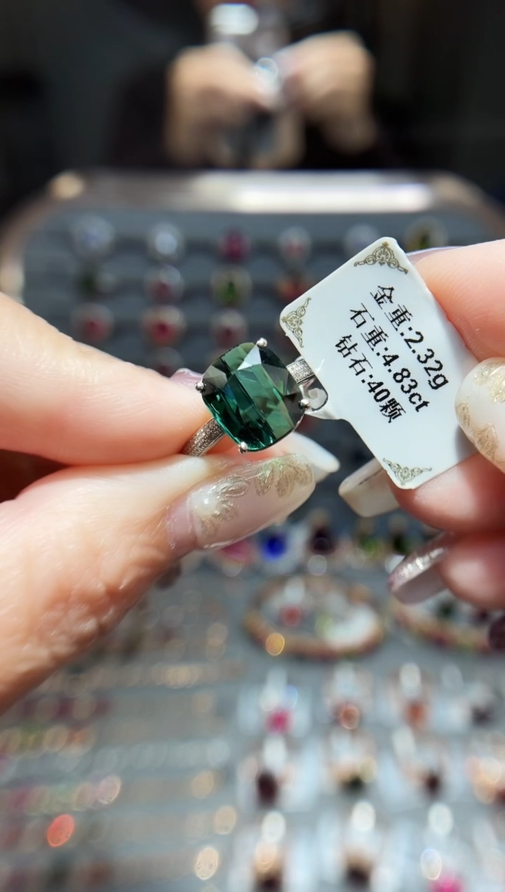 18K金镶嵌戒指碧玺4.83