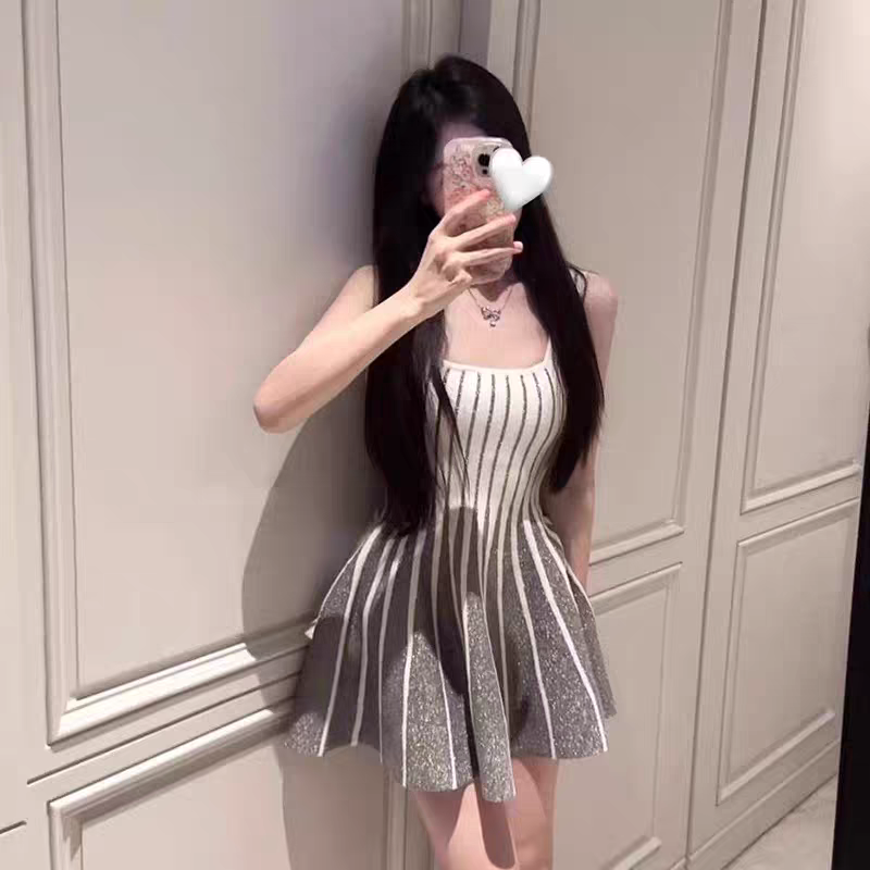 【反骨ZAl】法式纯欲竖条金线无袖针织连衣裙＃07204