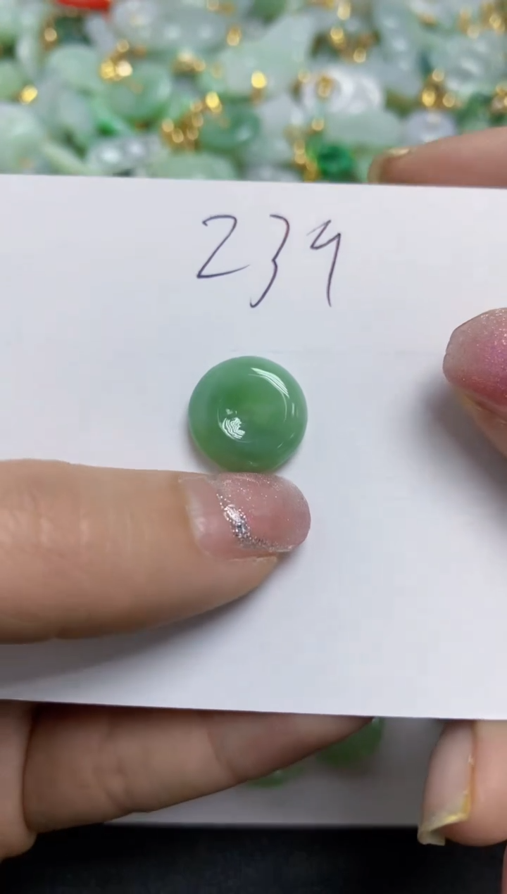 【闪购商品】翡翠颈饰未镶嵌天然翡翠A货