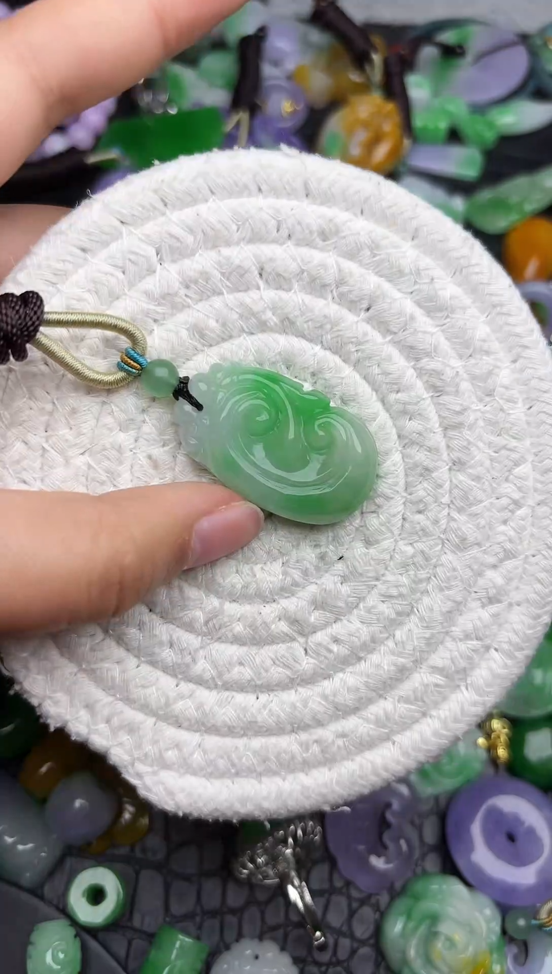 颈饰未镶嵌翡翠缅甸翡翠吊坠