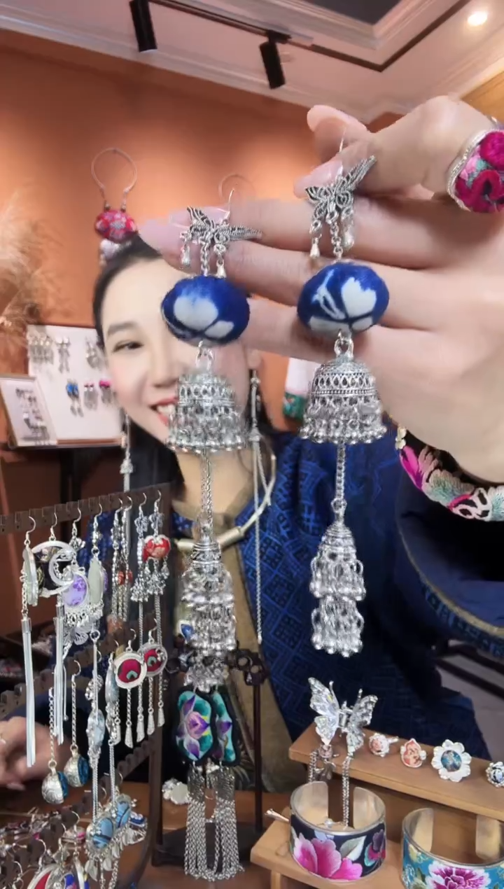 【闪购商品】刺绣纯手工耳环民族风