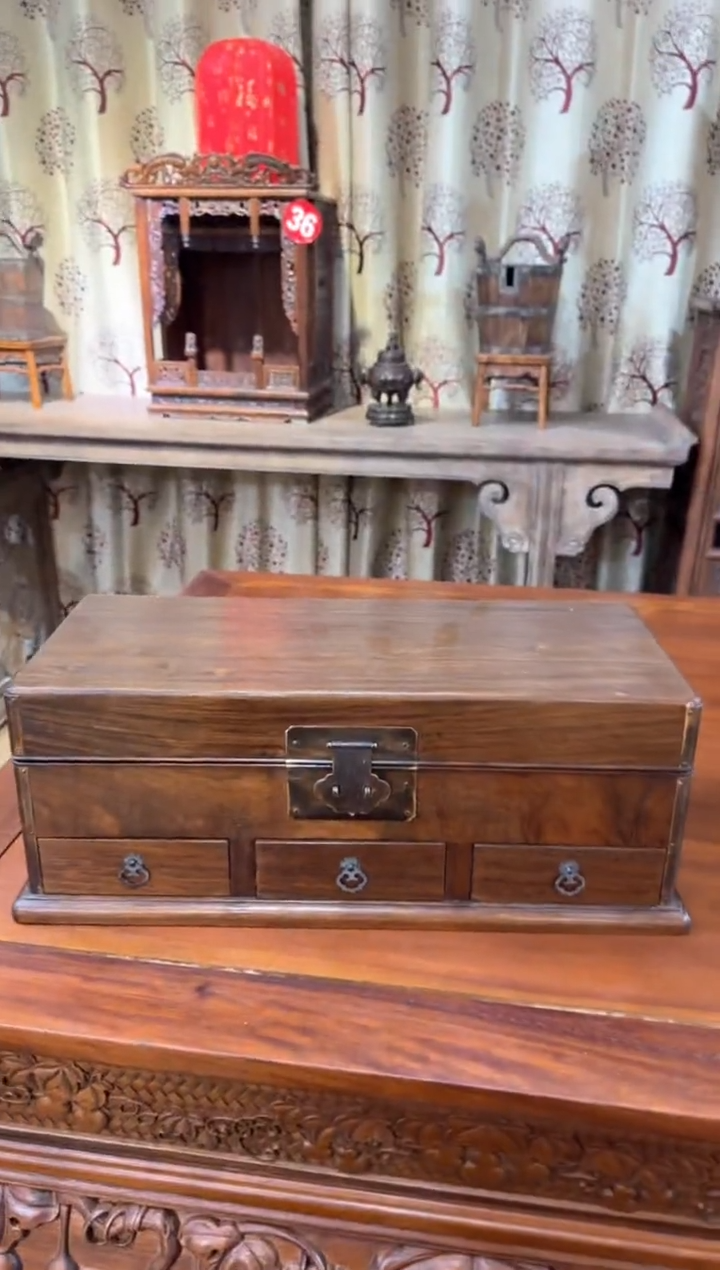 【闪购商品】木花梨木   文成箱  工艺品