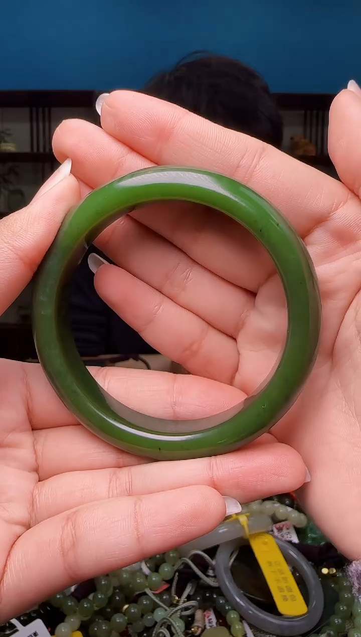 颈饰未镶嵌和田玉60