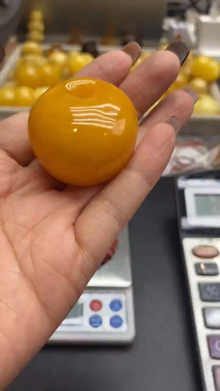 琥珀未镶嵌珠宝奇石1630