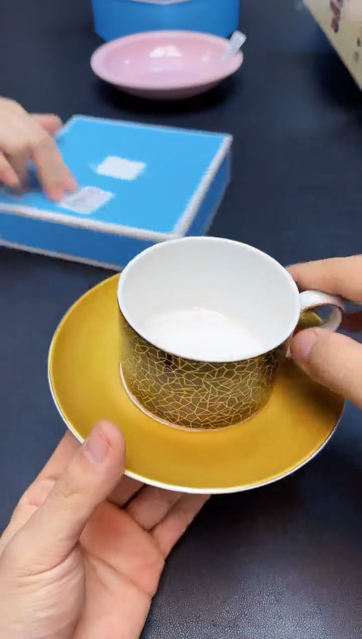 【闪购商品】瓷片全新正品一件不留@@A813