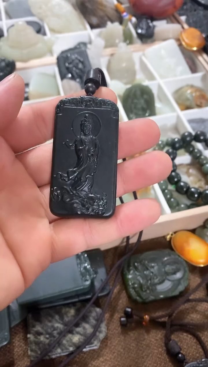 【闪购商品】和田玉吊坠(不含链)未镶嵌观音