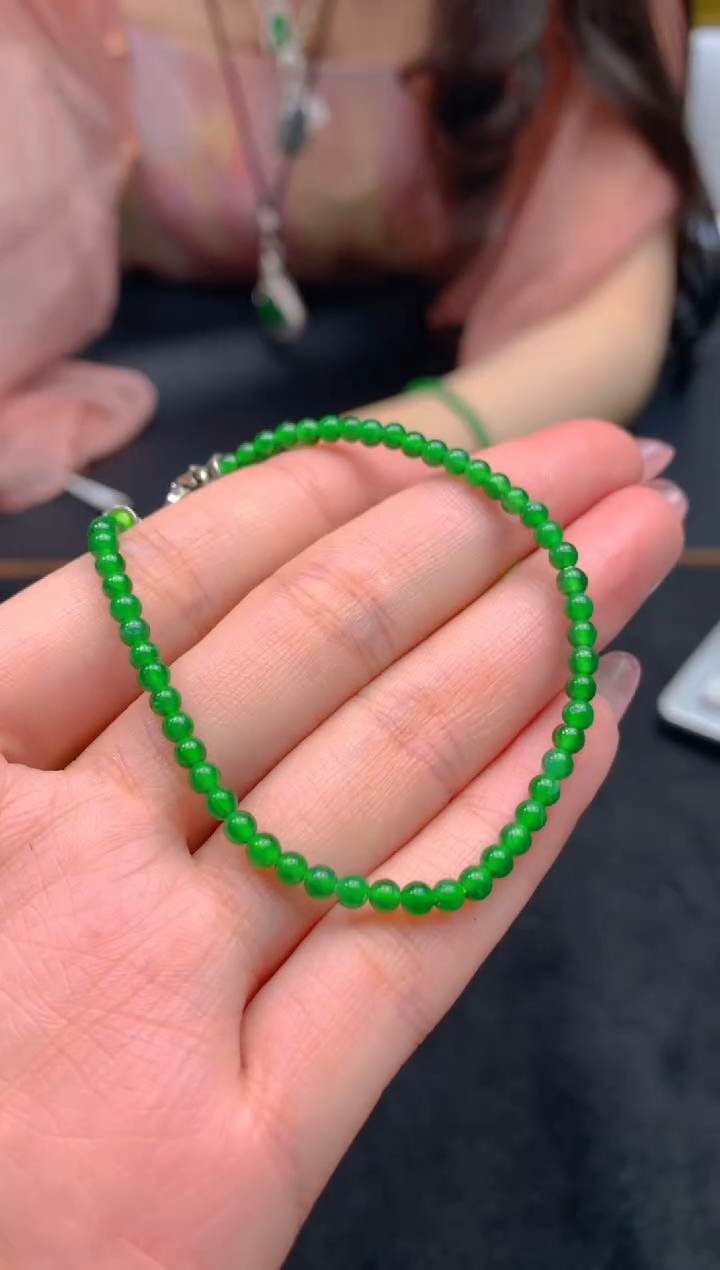 翡翠未镶嵌颈饰天然A货翡翠