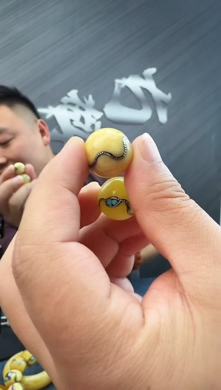 蜜蜡未镶嵌珠宝奇石假一罚十3，18多样性发其一
