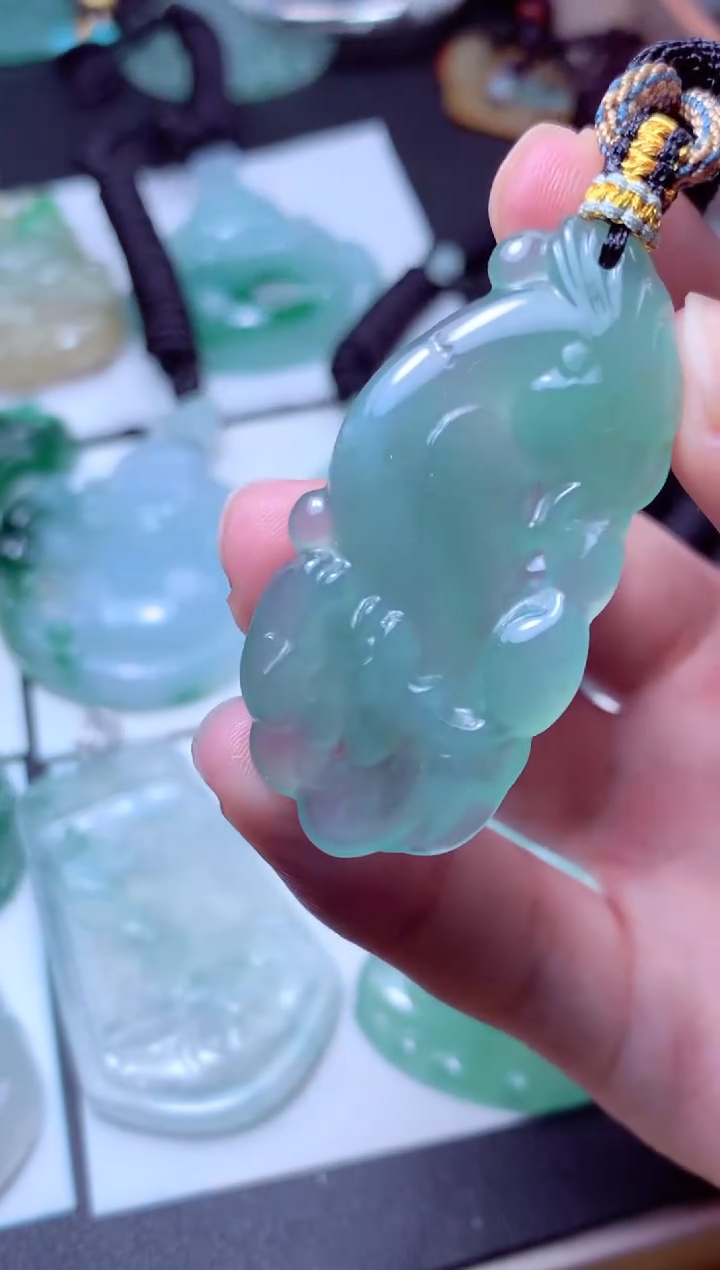 颈饰未镶嵌翡翠天然A货翡翠