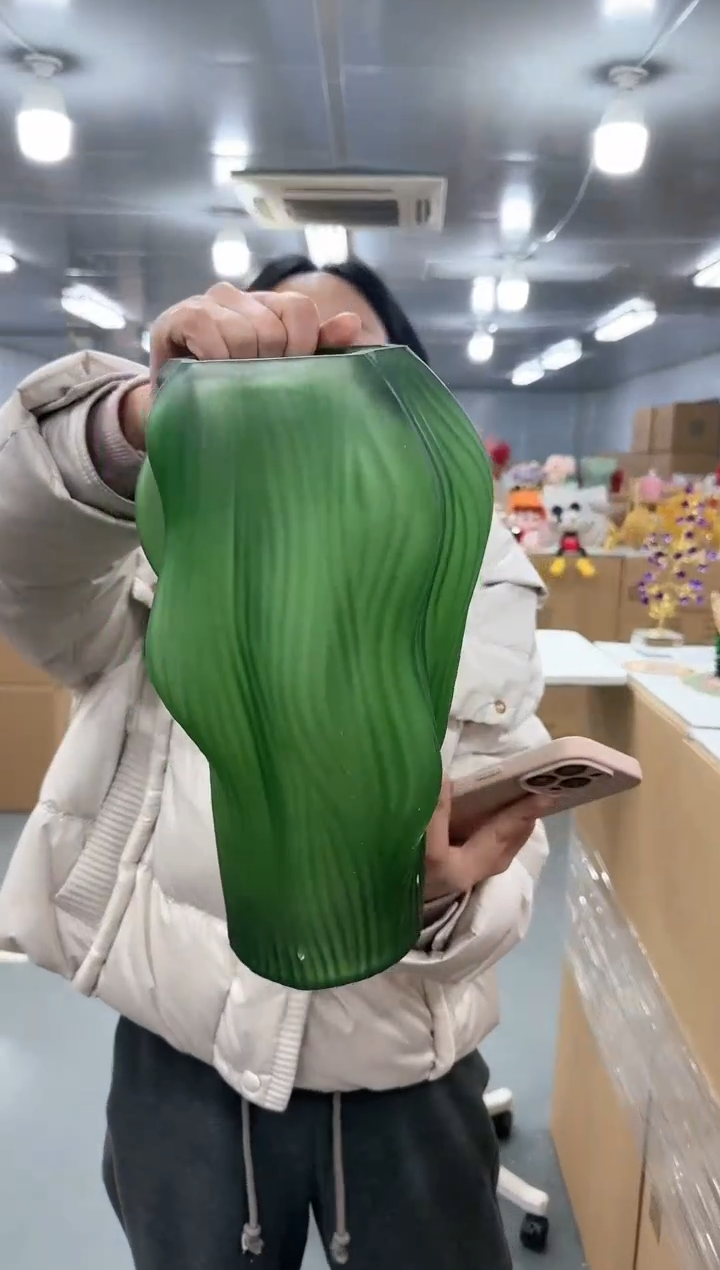 【闪购商品】玻璃花间集0010