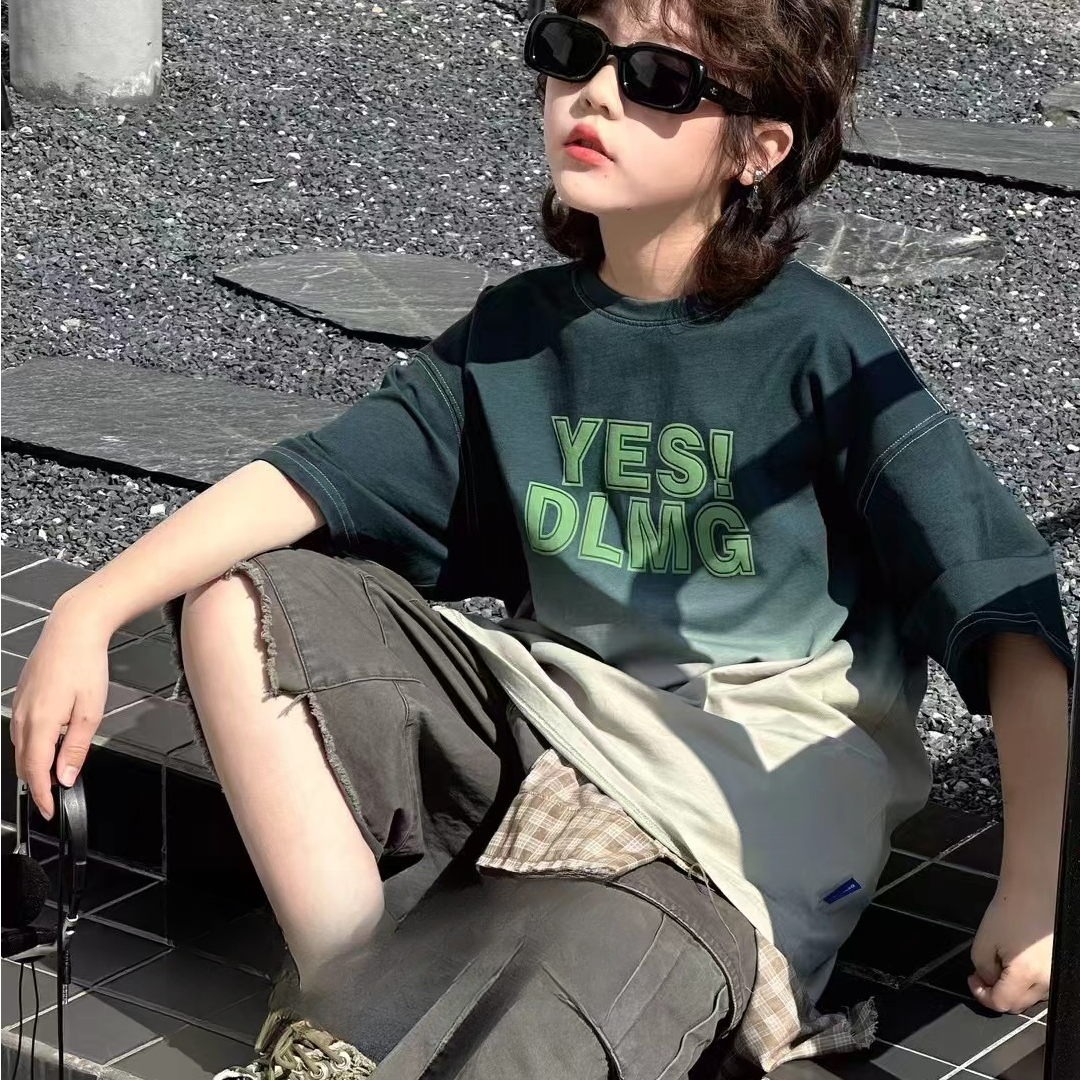  100%纯棉儿童圆领中大童韩版宽松短袖T恤D18纯棉吊染渐变色印花