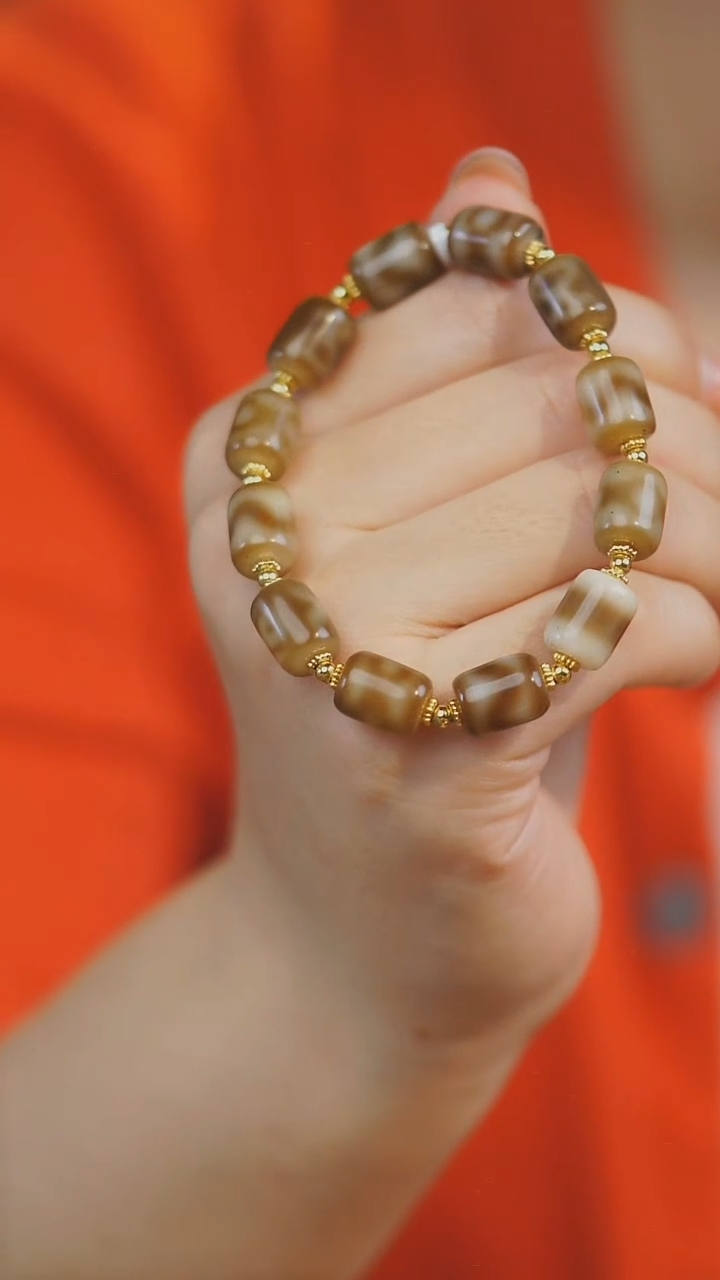 【闪购商品】玛瑙/玉髓手串未镶嵌多样性发其一