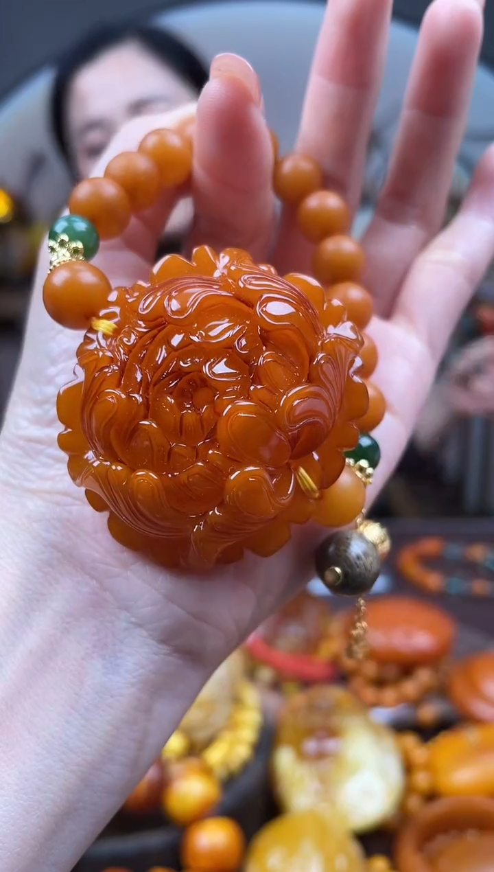 【闪购商品】琥珀裸石未镶嵌首饰 假1赔4 （多样性发货1件