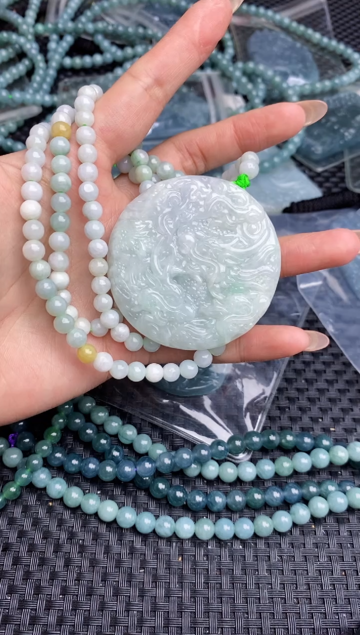 【闪购商品】翡翠颈饰未镶嵌111111111
