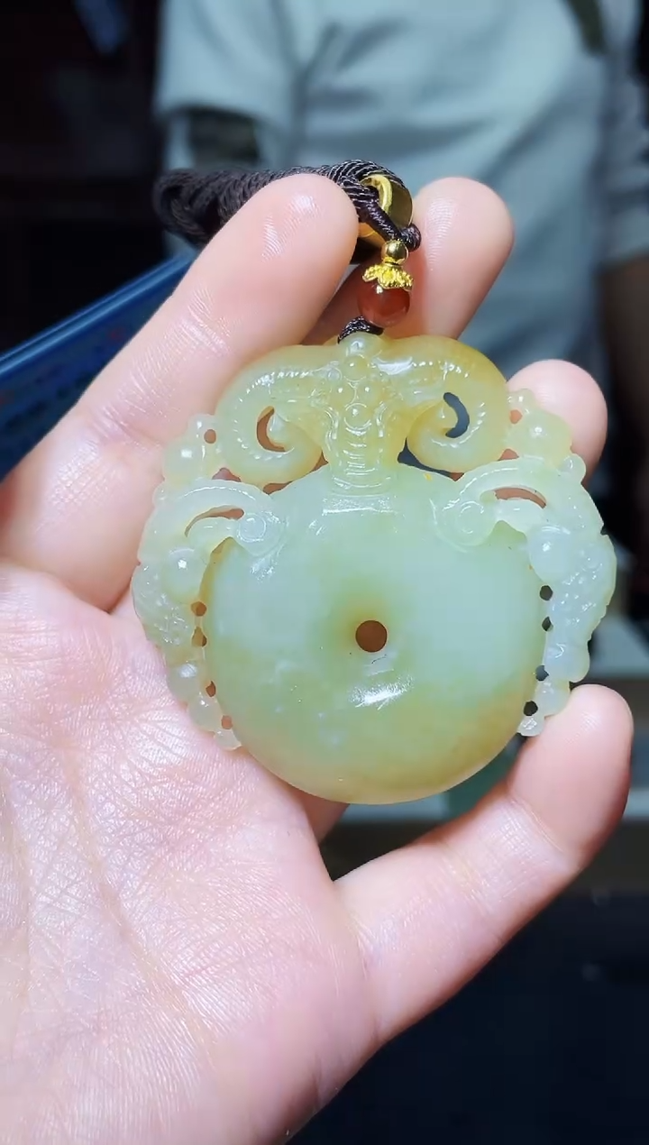 【闪购商品】和田玉颈饰未镶嵌1