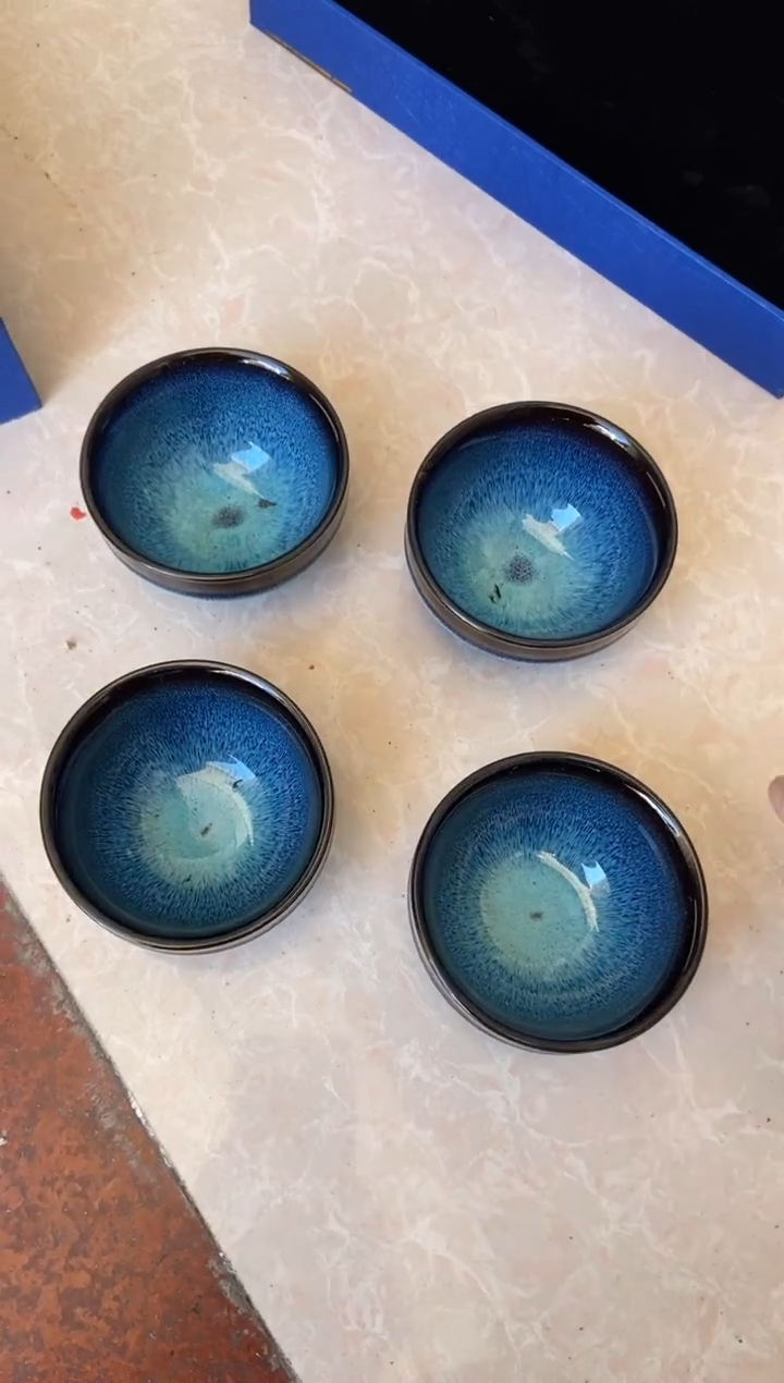 无运费险有瑕疵的摄影的产品有使用过的痕迹有点脏介意勿拍