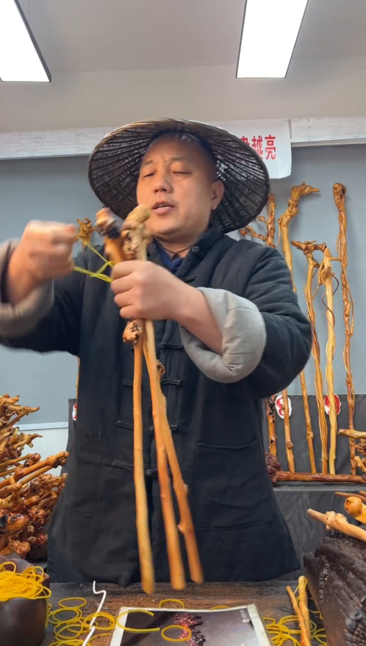 【闪购商品】黑果木其他黑果木270