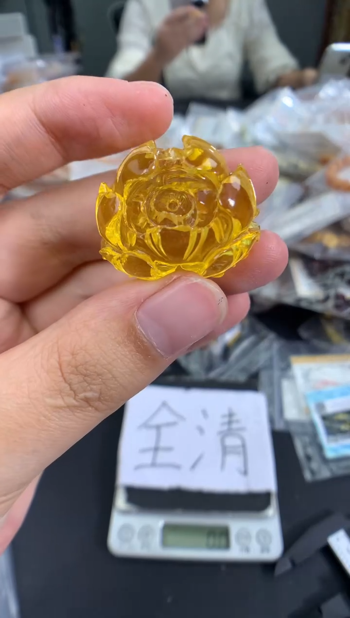 蜜蜡未镶嵌珠宝奇石1