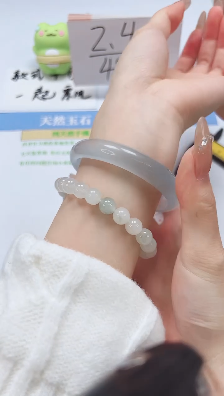 【闪购商品】石英质玉手镯未镶嵌A340-56-55