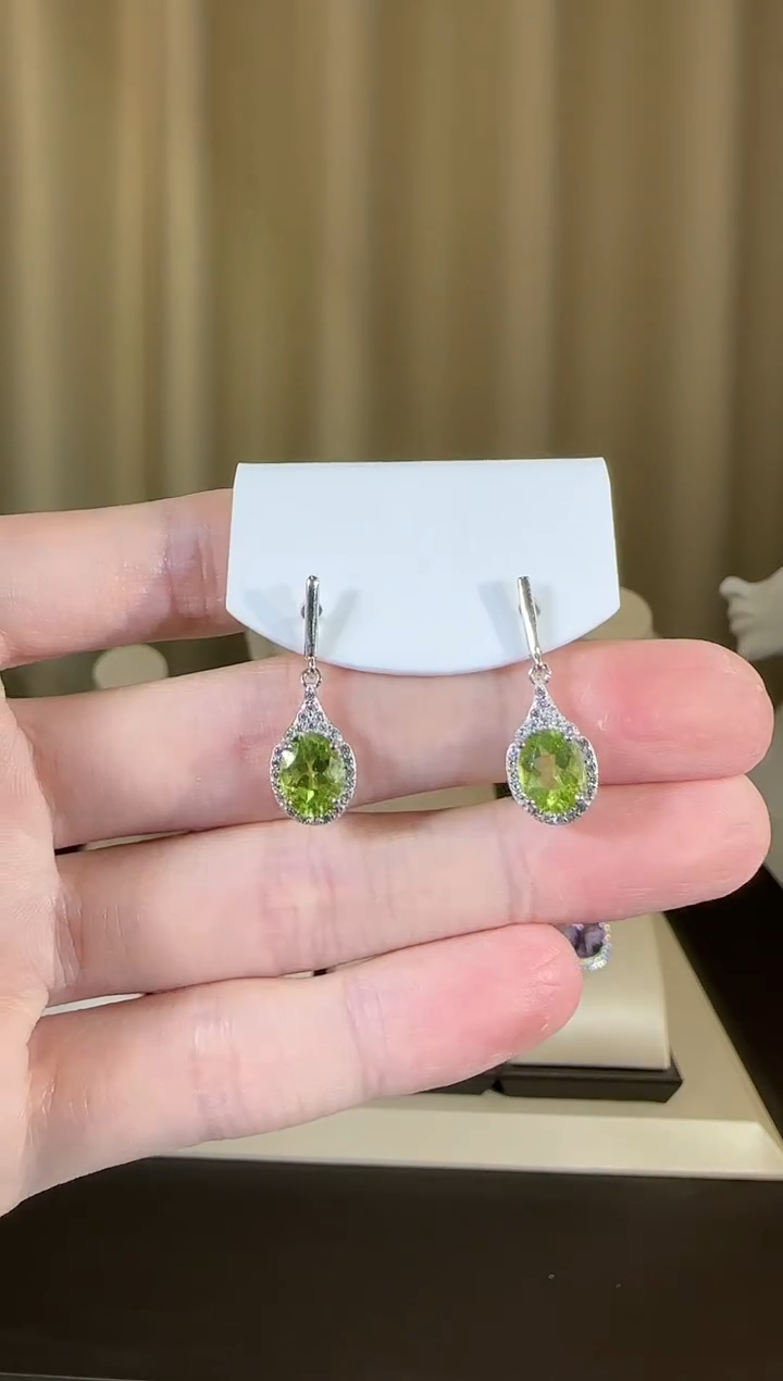 【闪购商品】橄榄石耳饰银S925镶嵌6*8mm耳坠