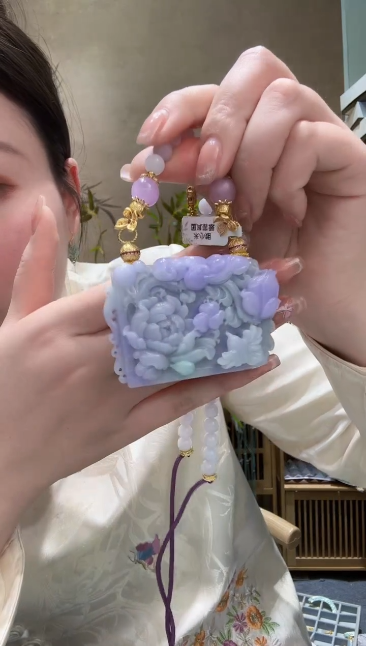 【闪购商品】翡翠颈饰未镶嵌吊坠