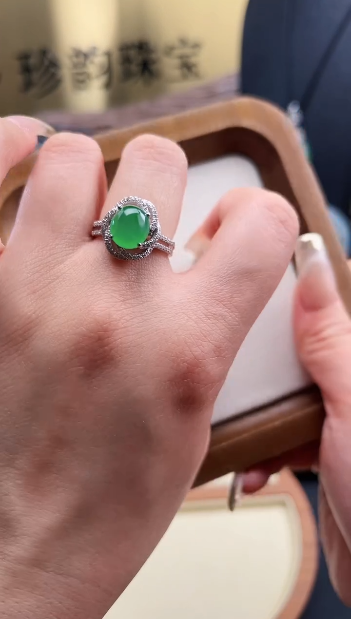 【闪购商品】翡翠戒指18K金镶嵌戒指