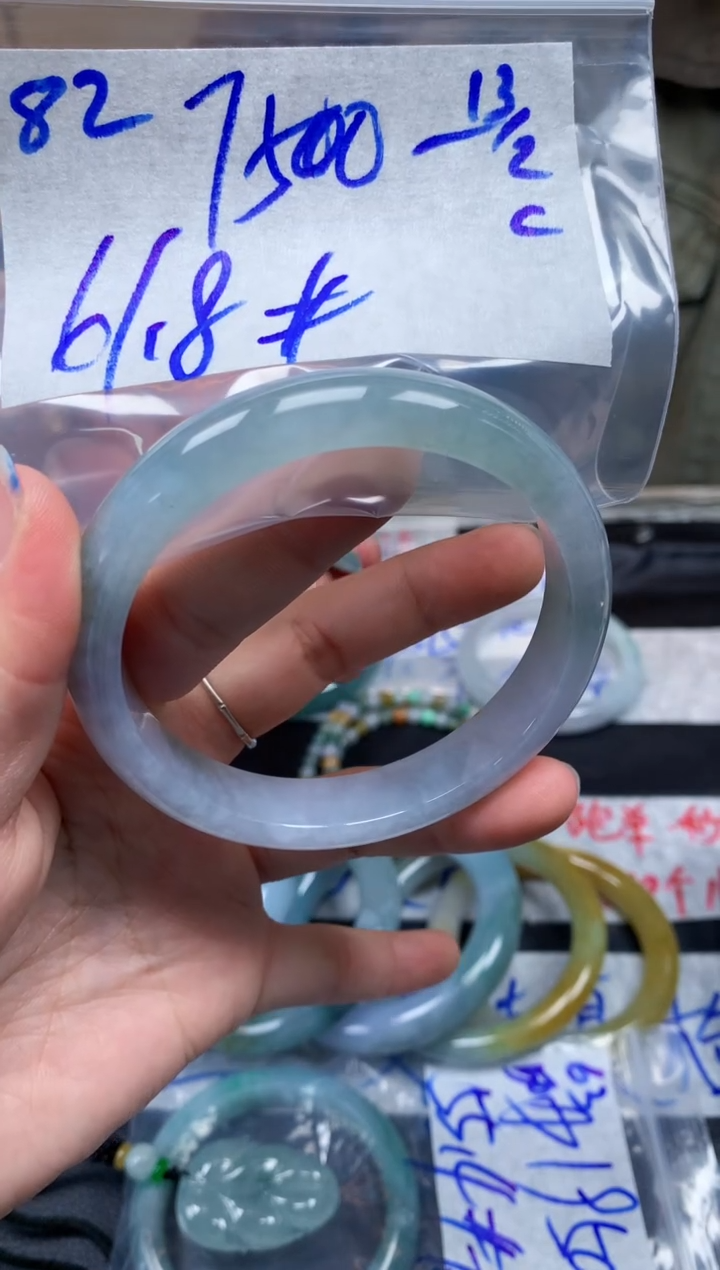 【闪购商品】定制翡翠未镶嵌82毛货需精细抛光手镯多样性拍一发一