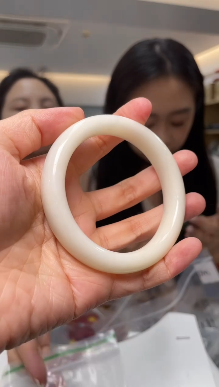 和田玉手镯未镶嵌（多样性单个发货）55-57圈