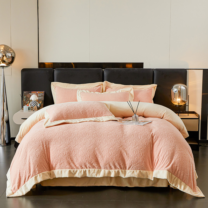 冬季加厚牛奶绒四件套加绒立体雕花被套床单款床上用品