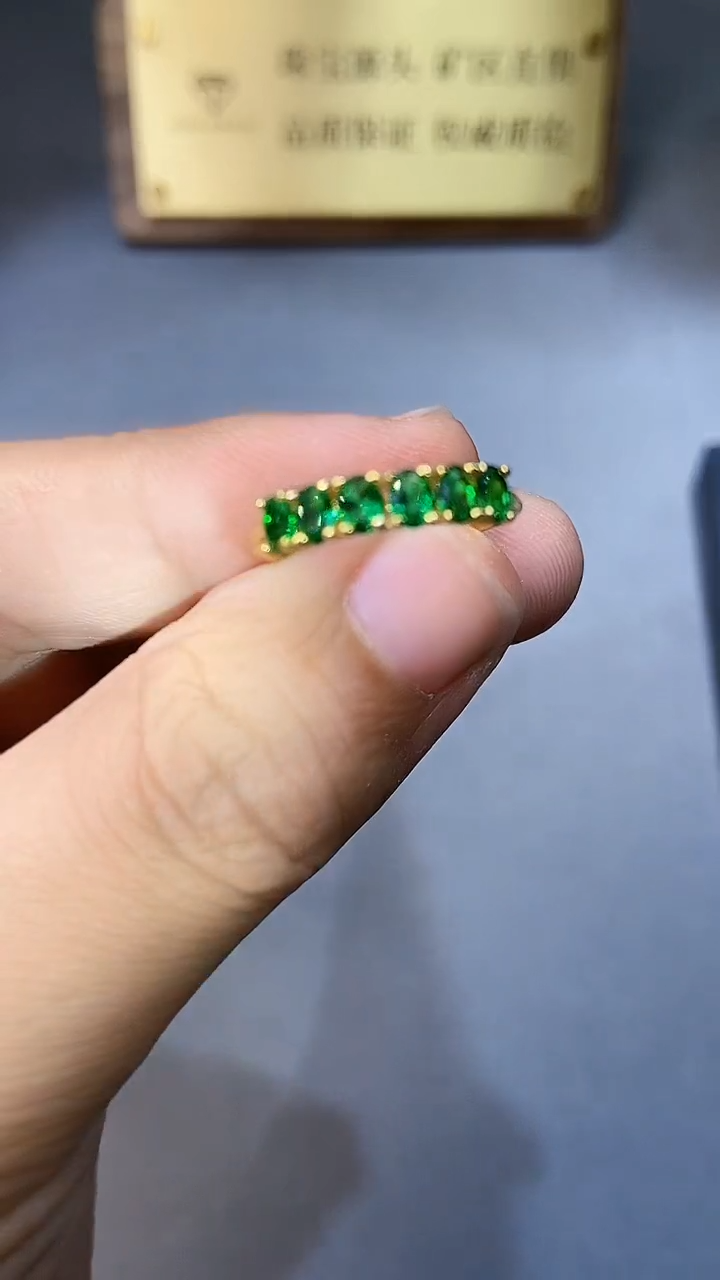 【闪购商品】祖母绿戒指银S925镶嵌354