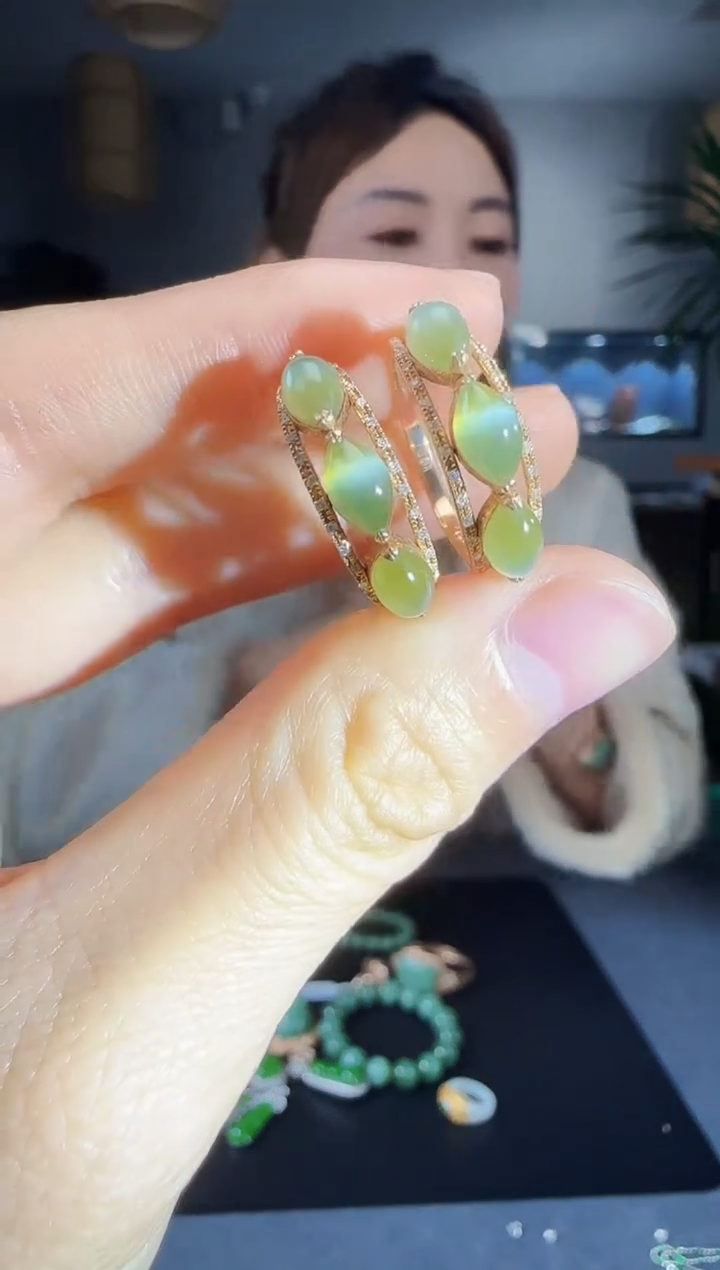 【闪购商品】和田玉18K金镶嵌戒指多样性发货拍一发一 