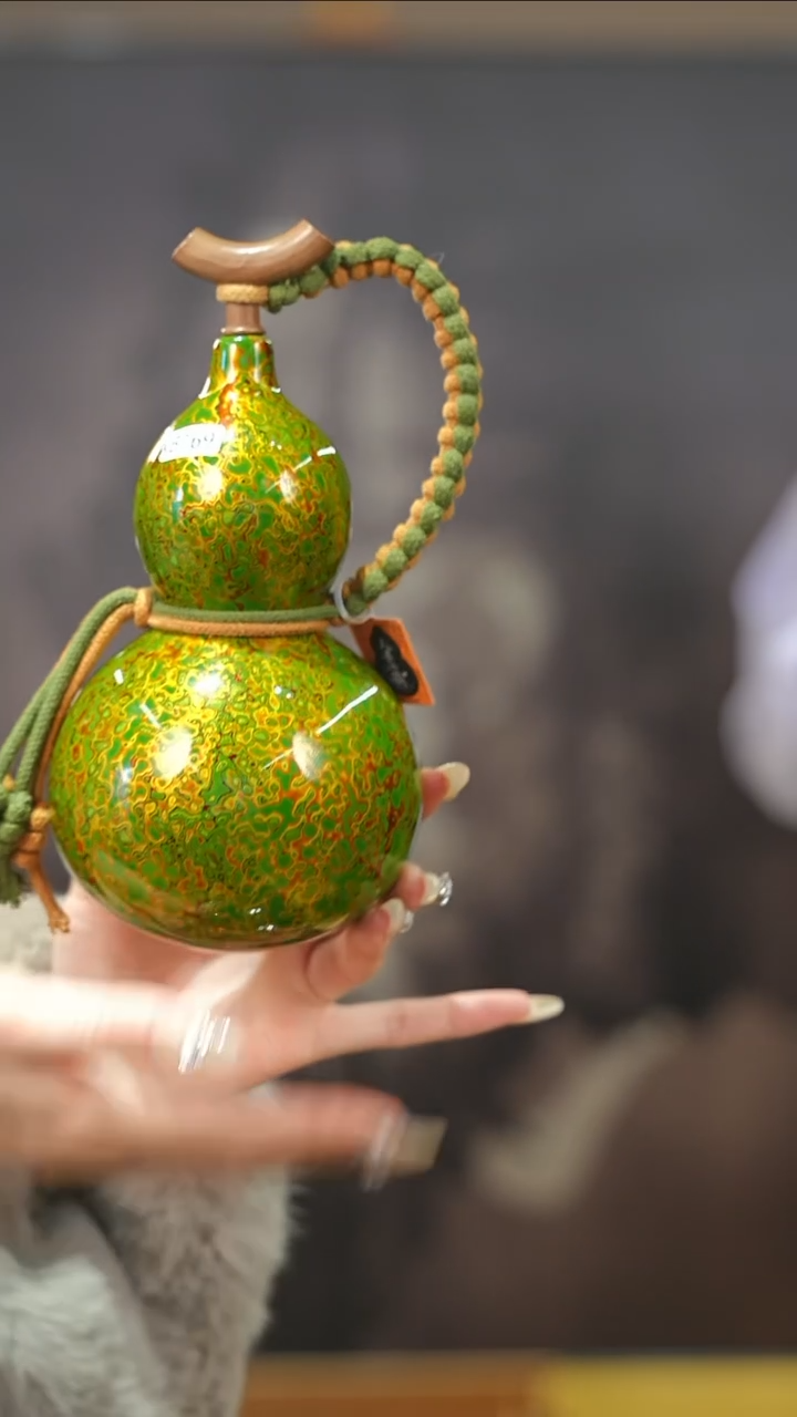 【闪购商品】XB169漆艺酒葫芦不包手串及旋转底座