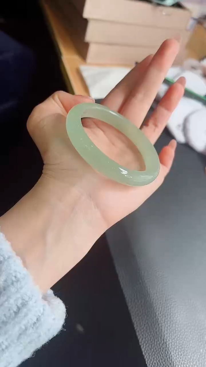 【闪购商品】石英质玉手镯未镶嵌391