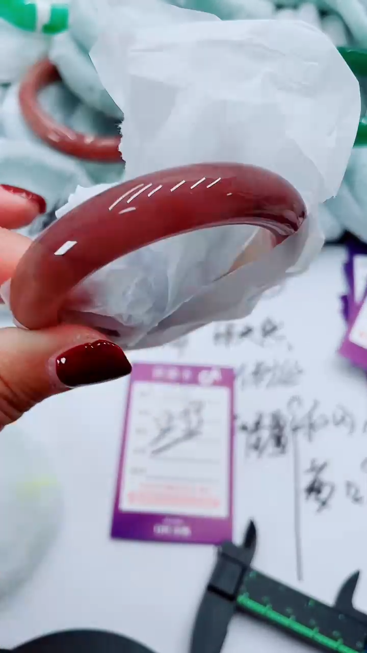 【闪购商品】石英质玉手镯未镶嵌P78-58/59