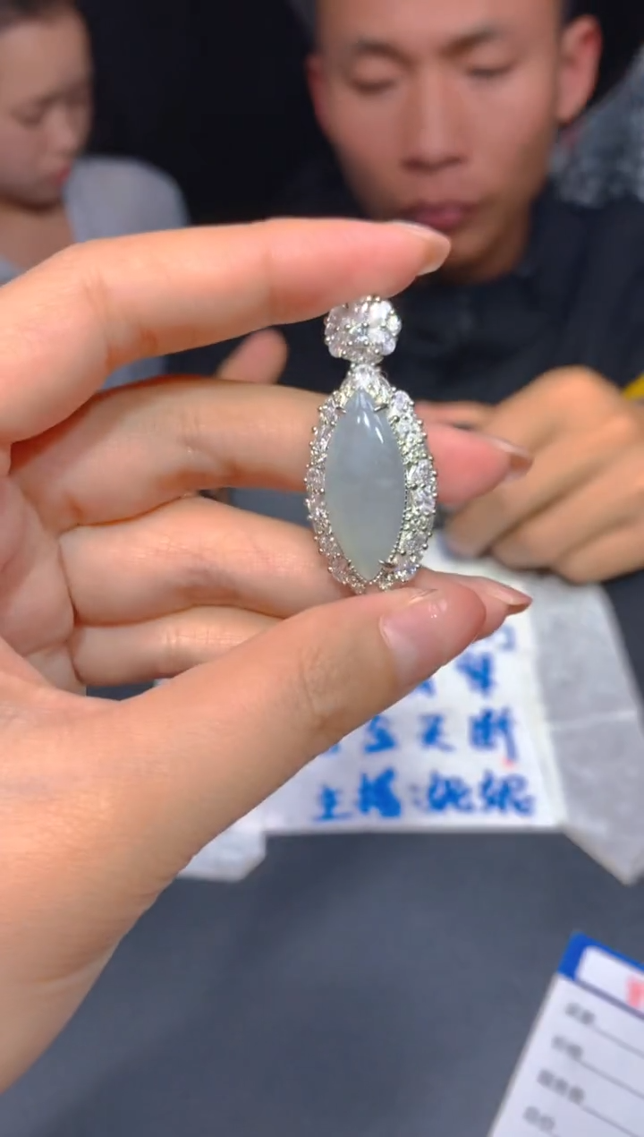 【闪购商品】定制翡翠未镶嵌222多样性发货（发其一）