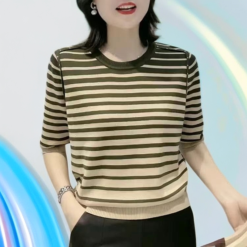 夏季洋气高档女装气质网红百搭纯色上衣时尚减龄显瘦圆领打底衫