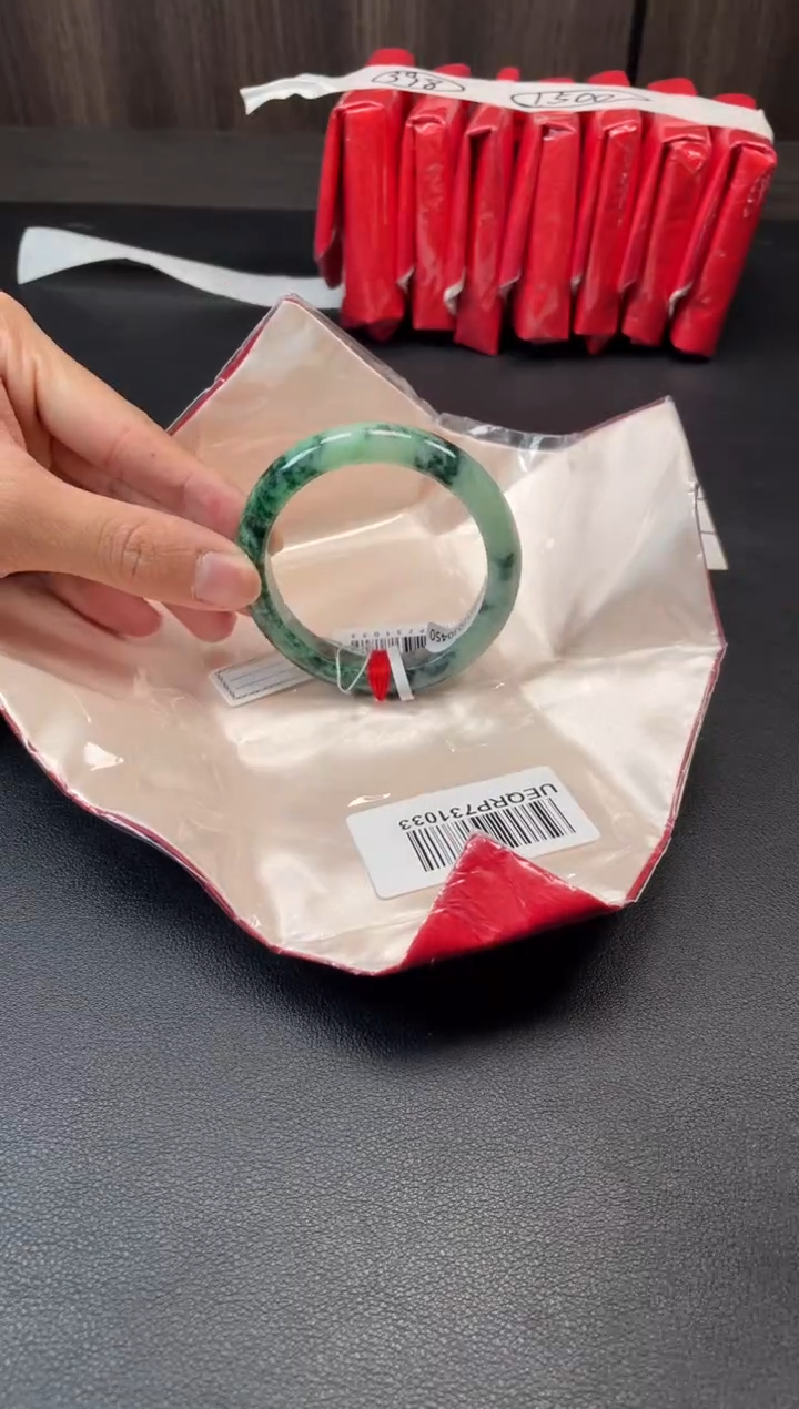 未镶嵌手镯翡翠3983