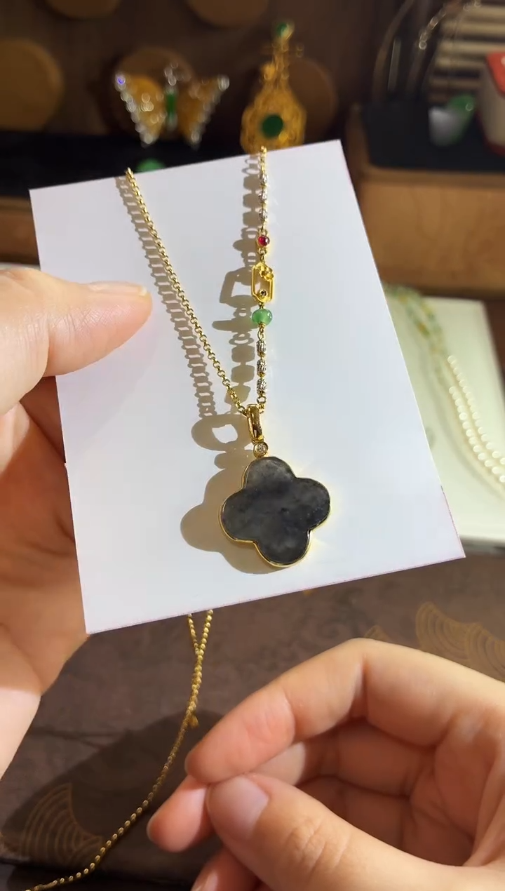 吊坠(不含链)18K金镶嵌翡翠吊坠