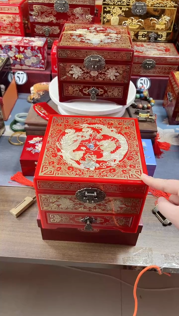 【闪购商品】19厘米正方形三层单抽掐丝螺钿大红色龙凤