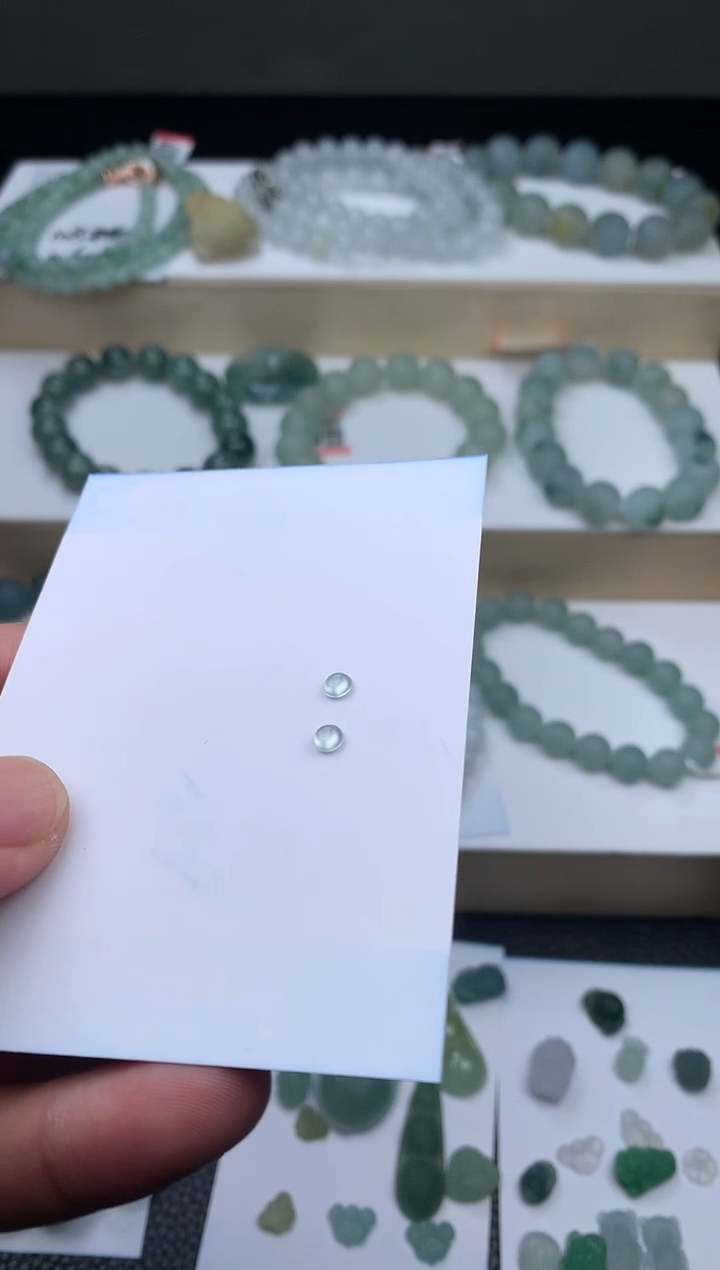 未镶嵌定制翡翠以*晚蛋面