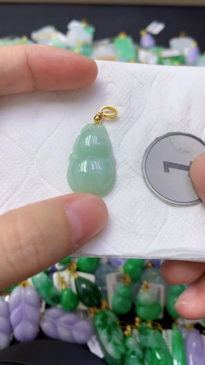 颈饰未镶嵌翡翠天然缅甸翡翠A货