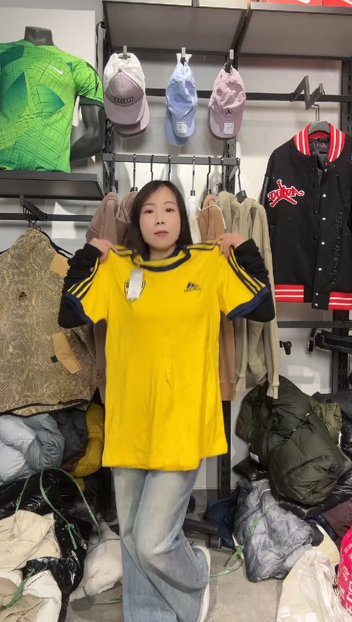 1200闪购编码  阿迪运动卫衣裤以直播间过款为准 尺码170