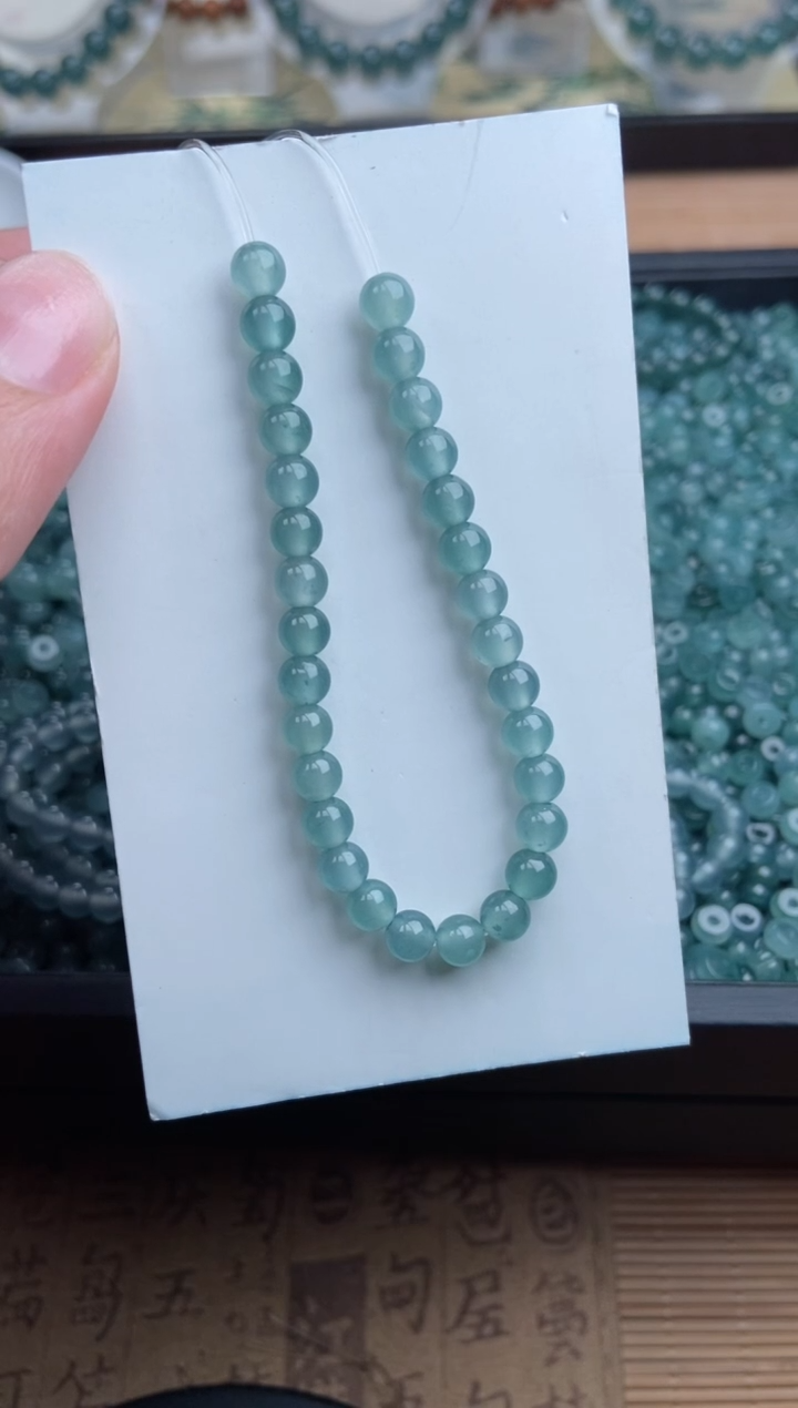 【闪购商品】翡翠手链未镶嵌多样性发货37颗卡5