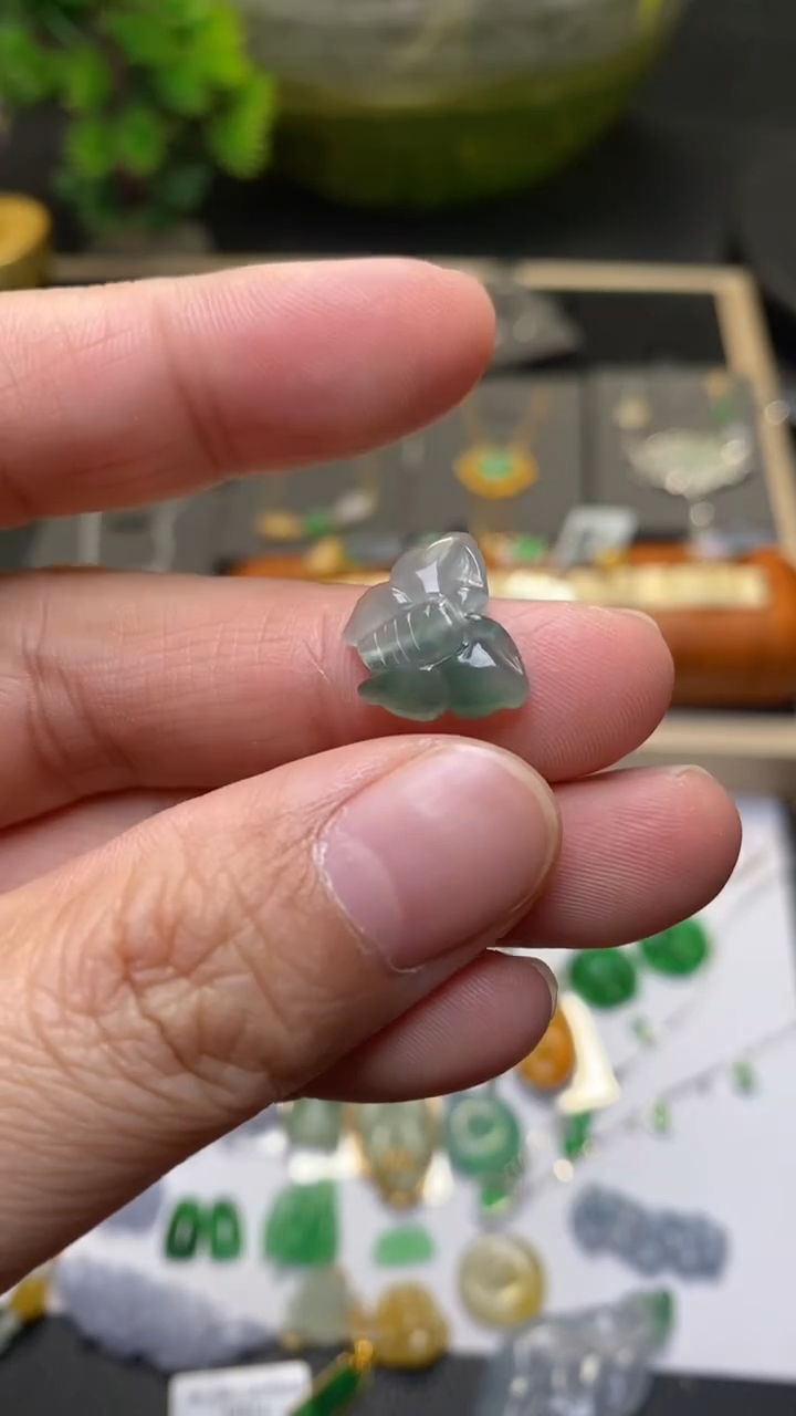 颈饰未镶嵌翡翠净货34340