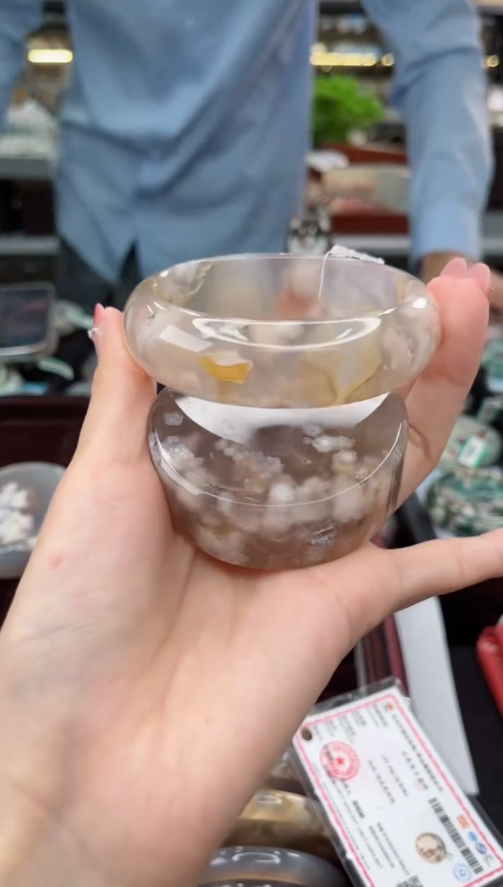 【闪购商品】石英质玉手镯未镶嵌62圈口（赠品镯心）3641440