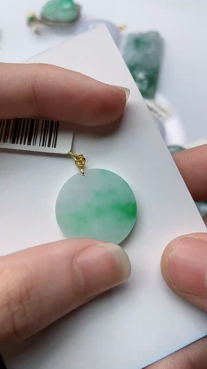 【闪购商品】翡翠颈饰18K金镶嵌81.........