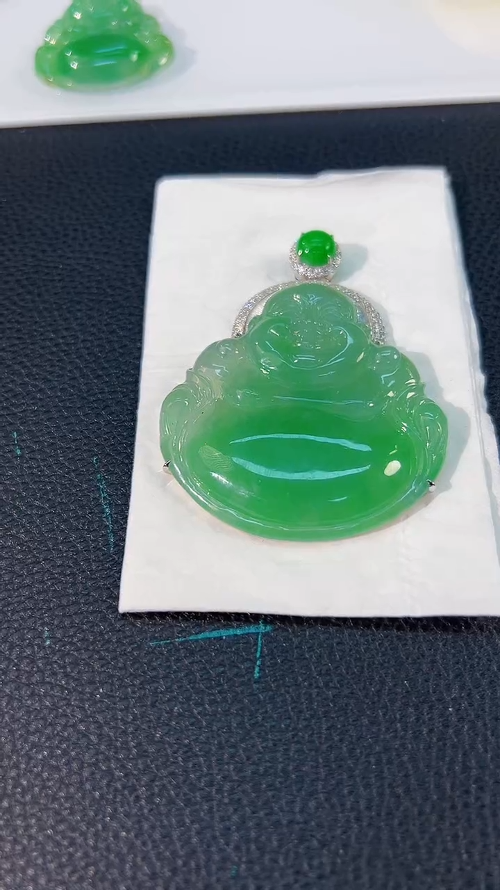 颈饰18K金镶嵌翡翠晶****氧 缅料A货/支持复检/一件