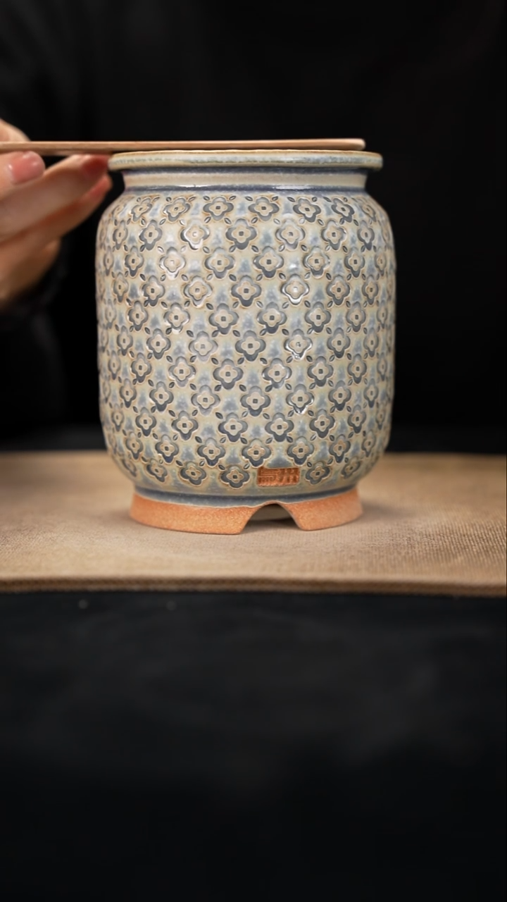 10-22-186花盆口径7.5瑕