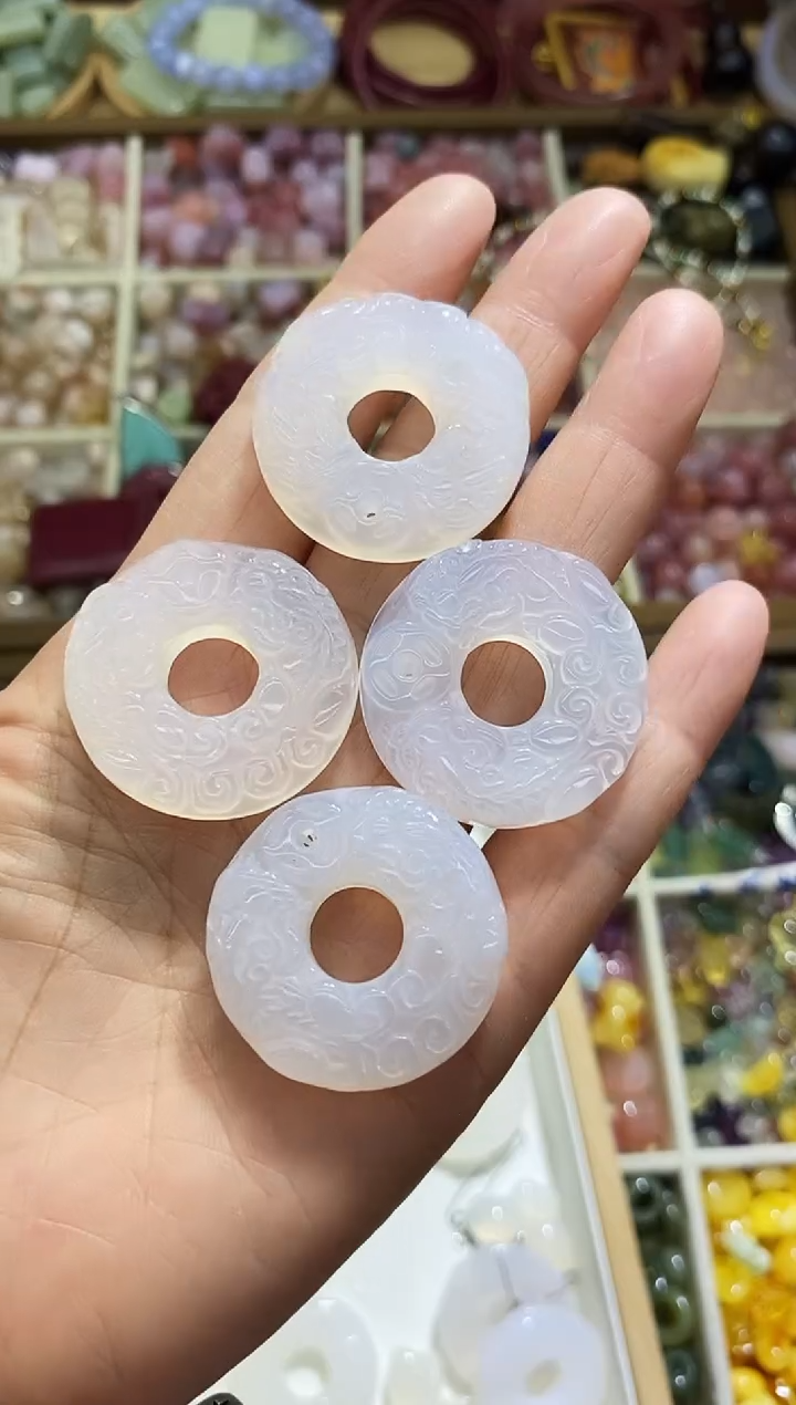 未镶嵌玛瑙/玉髓珠宝半成品龙扣--32MM