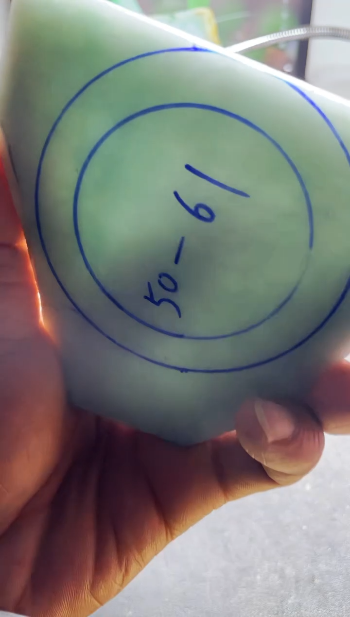 未镶嵌翡翠定制翡翠云**轻翡翠